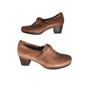 Clarks Artisan Women Brown Leather Ankle Booties Block Heel Slip On M‎ 8